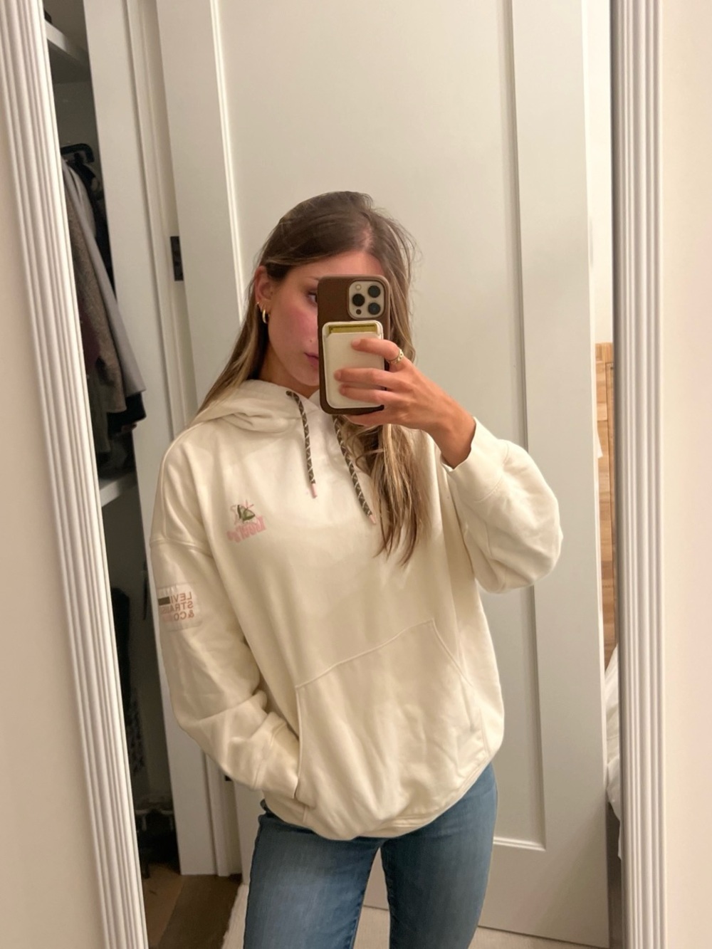 Levi's Cream Hooded Pullover Sweatshirt with Embroidered Detail